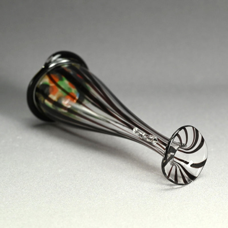 Flowering Glass Vase ー小林 貢 “寅吹硝子 野の花のために”