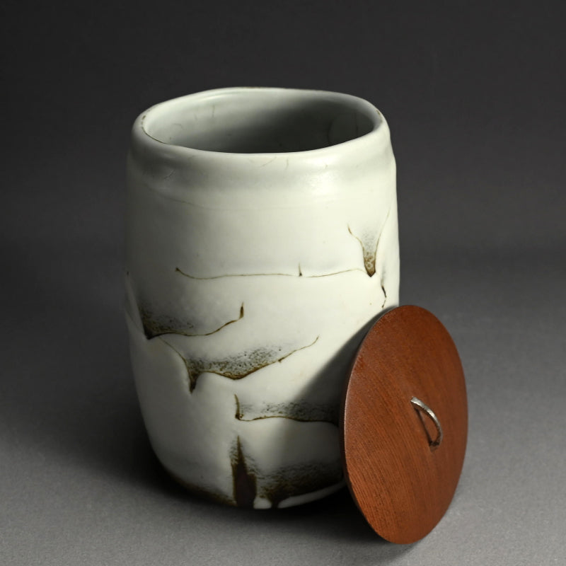 Ceramic Mizusashi Tea Ceremony Jar ー木村 盛伸 “黒地掛分白裂釉 水指”