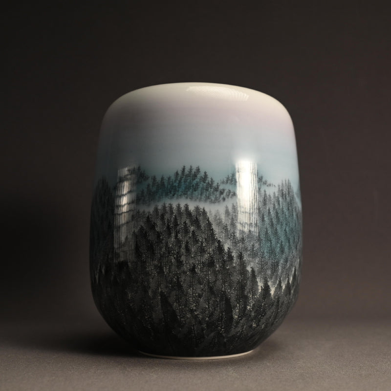 Beautiful Porcelain Mizusashi, Sunrise ー朱明窯 藤井 朱明 “朝日水指"