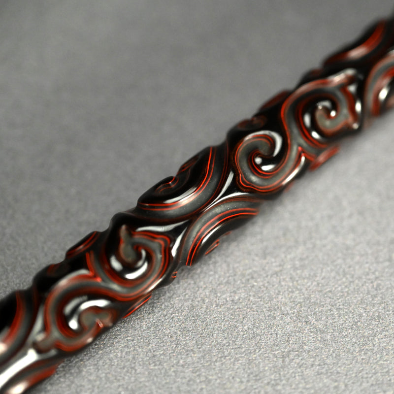Carved Lacquer Kozutsu Incense Case by Chikusen