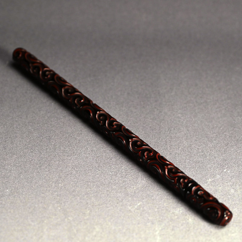 Carved Lacquer Kozutsu Incense Case by Chikusen