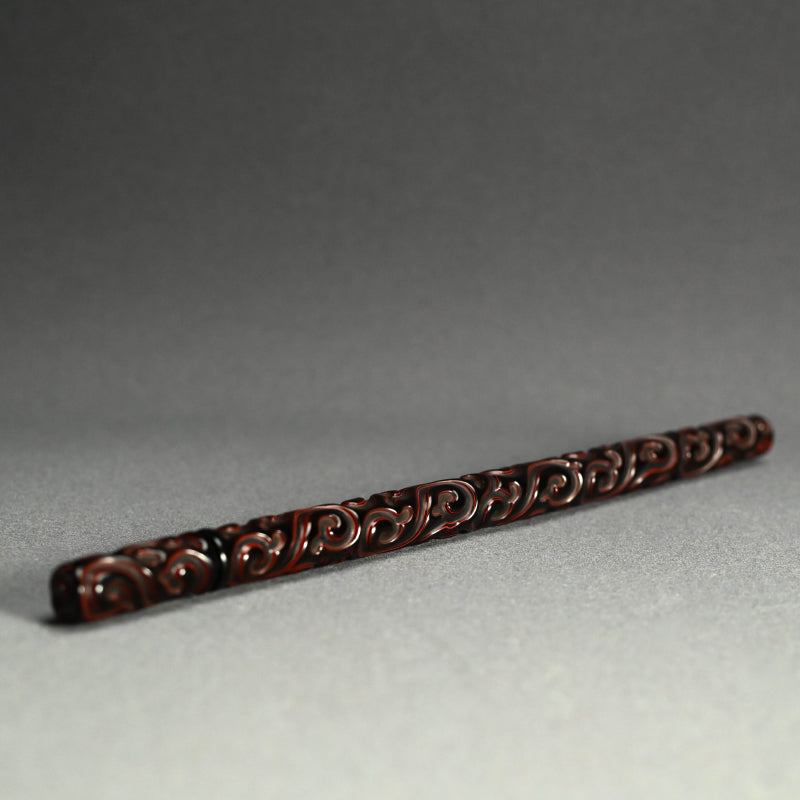 Carved Lacquer Kozutsu Incense Case by Chikusen