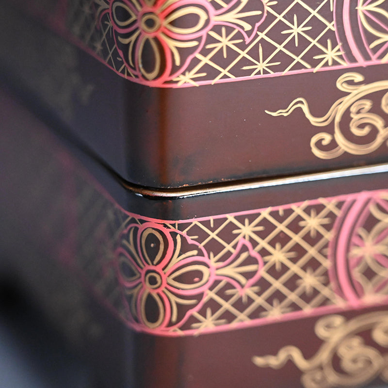 Toyoraku Yaki Lacquered Ceramic Jubako Stacking Box ー豊楽焼重箱