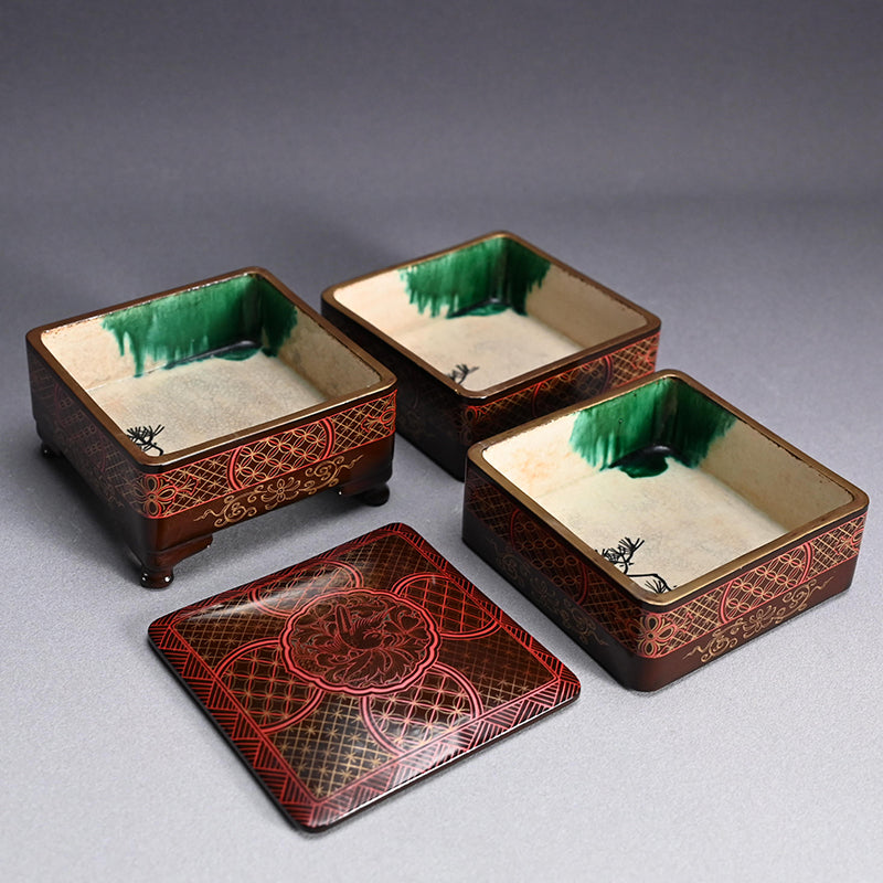 Toyoraku Yaki Lacquered Ceramic Jubako Stacking Box ー豊楽焼重箱