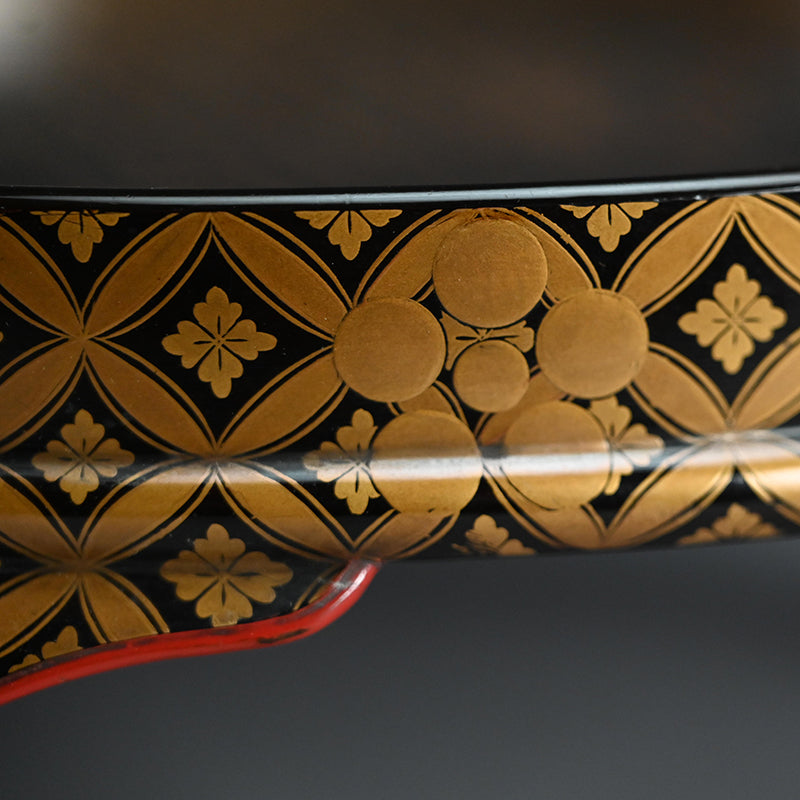 17th c. Tri-legged Antique Japanese Lacquer Tray with Gold Design ー時代蒔絵香盆