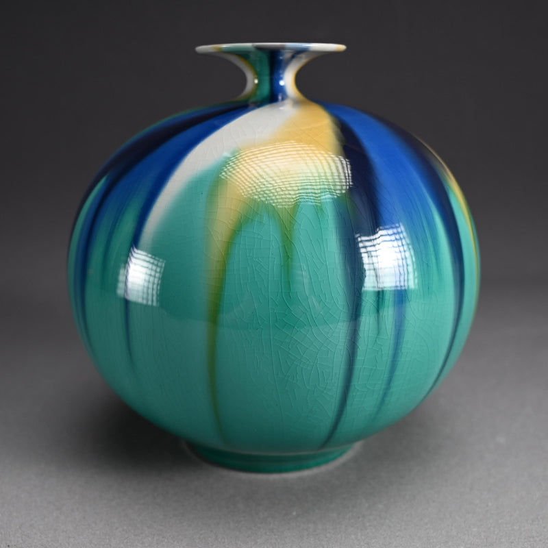 Porcelain Vase by Tokuda Junko ー徳田 順子 “四代 徳田八十吉 襲名記念 彩釉三彩壺 彩光”