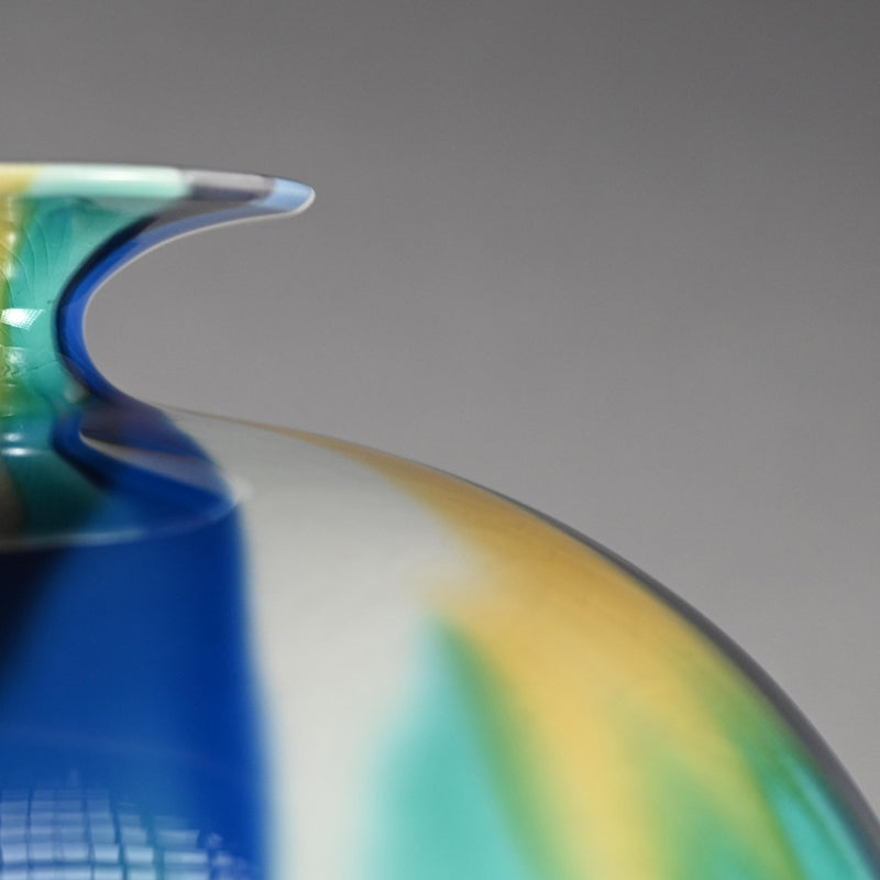 Porcelain Vase by Tokuda Junko ー徳田 順子 “四代 徳田八十吉 襲名記念 彩釉三彩壺 彩光”