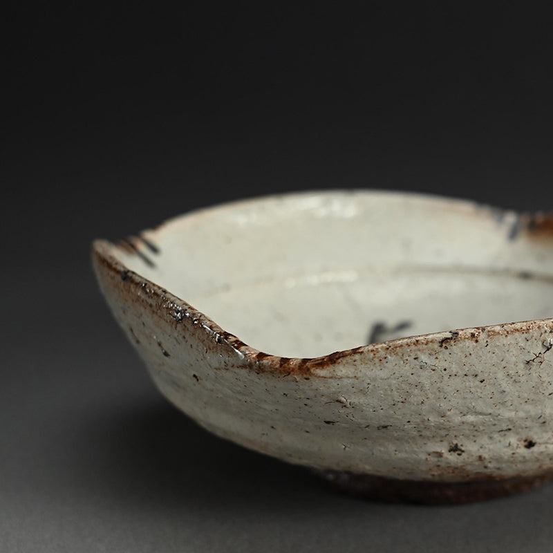 Kohiki Karatsu Kashiki Bowl ー中川 自然坊 “粉引唐津 菓子器”