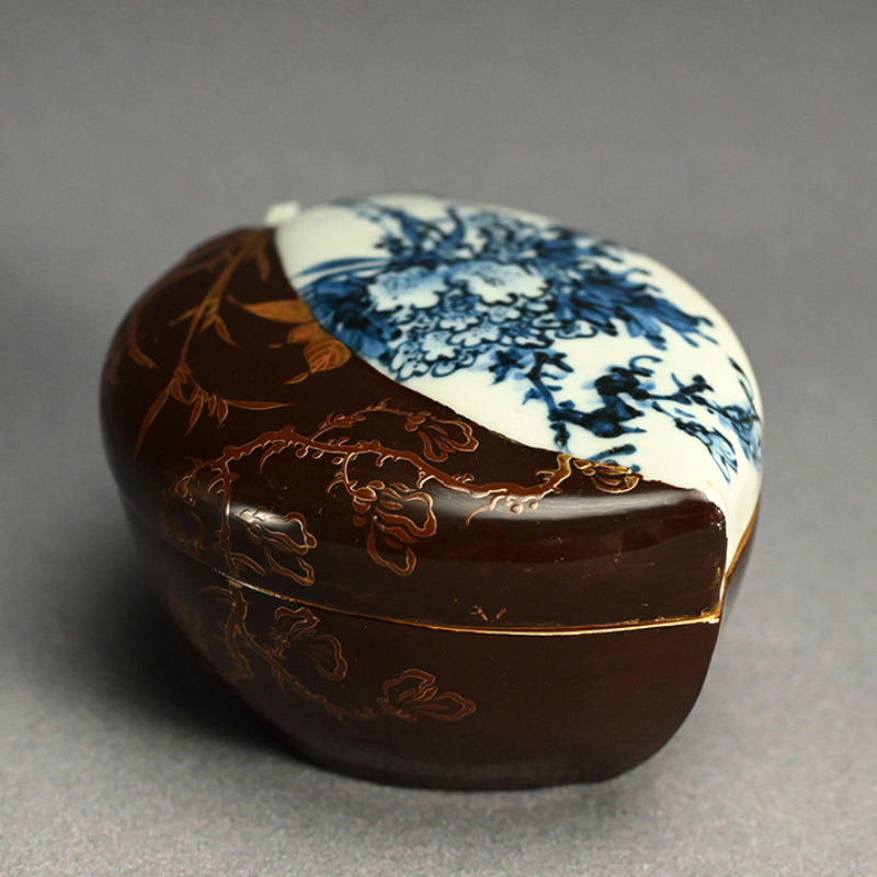 Gold-Lacquered Peach-Shaped Porcelain Container
