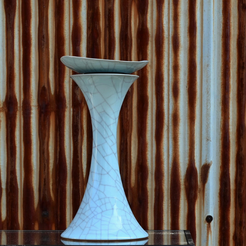 Exquisite Tall Celadon Koro ー浦口 雅行 "青瓷香爐"