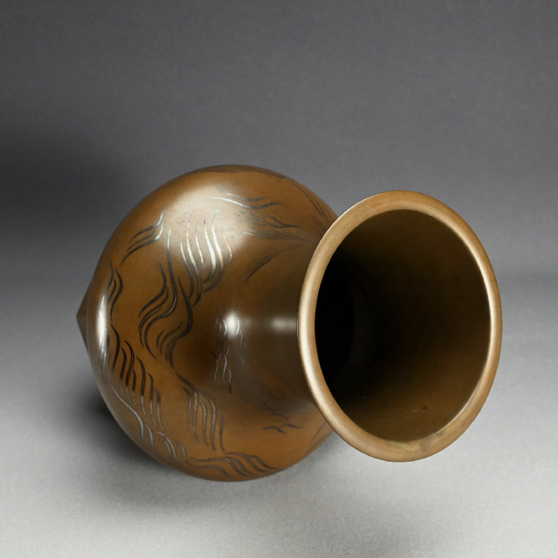 Superb Bronze Vase ー中川 浄益, 瑞翁宗左 "花入 波銀象嵌"