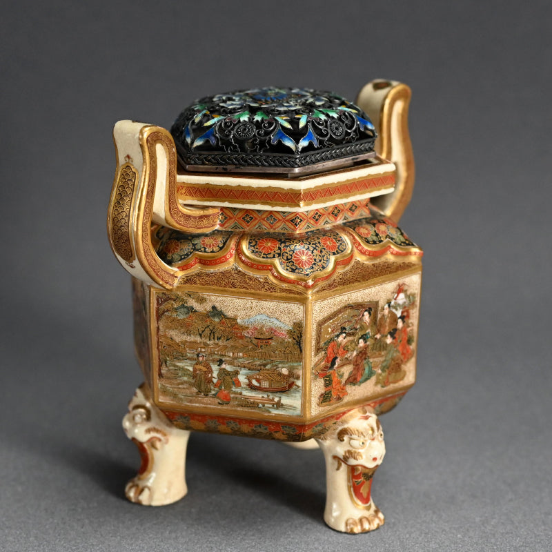 Meiji Period Satsuma Incense Burner ー薩摩錦手 人物風景文六角香炉