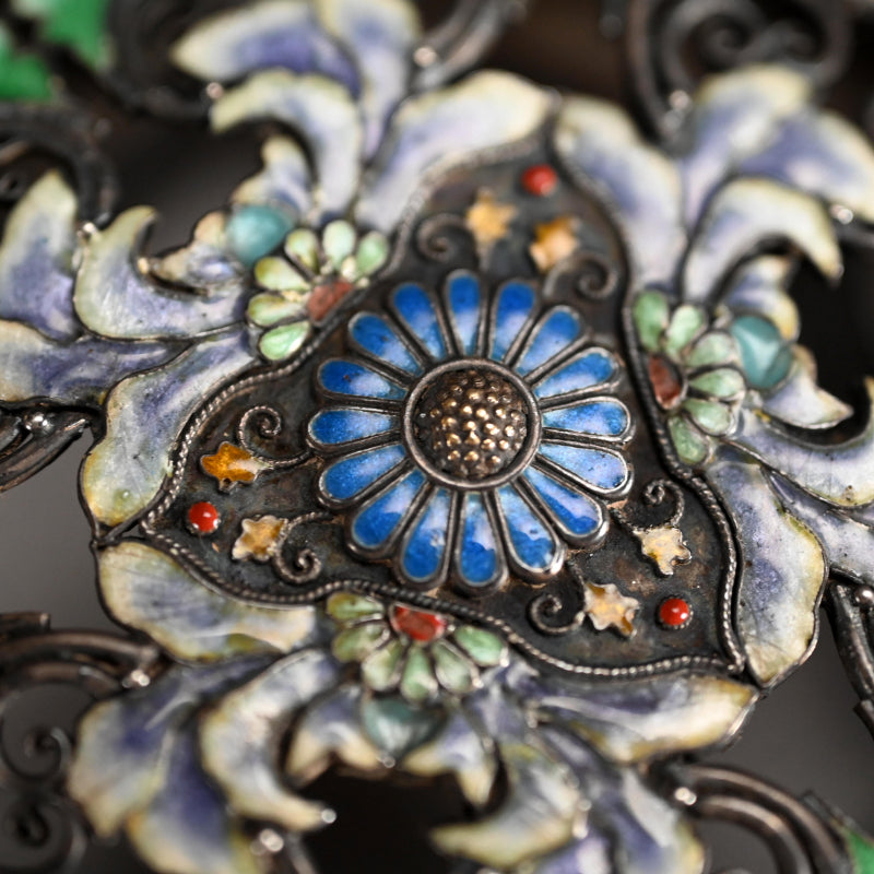Meiji Period Satsuma Incense Burner ー薩摩錦手 人物風景文六角香炉