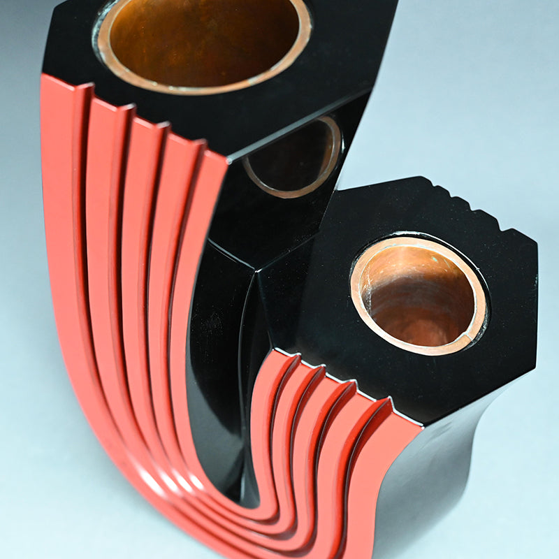Contemporary Stylish Lacquer Vase by Kyuho
