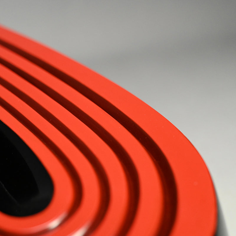 Contemporary Stylish Lacquer Vase by Kyuho