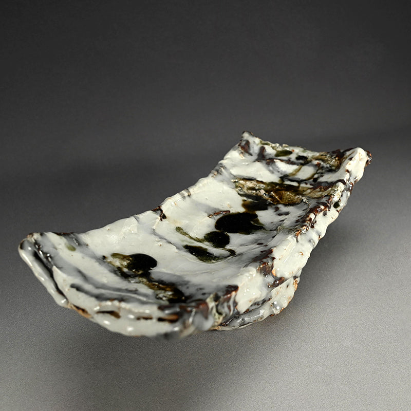 Geta Zara Plate ー村越 琢磨 “灰釉 下駄皿”