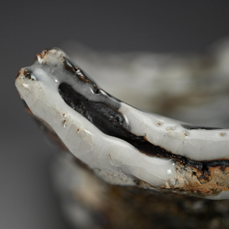 Geta Zara Plate ー村越 琢磨 “灰釉 下駄皿”