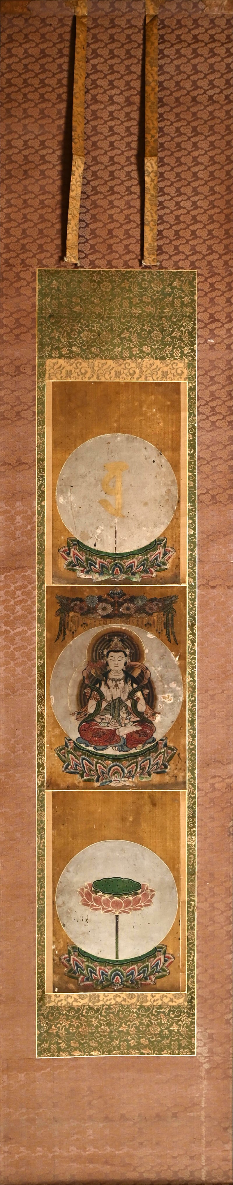 Exquisite Vertical Kannon Triad