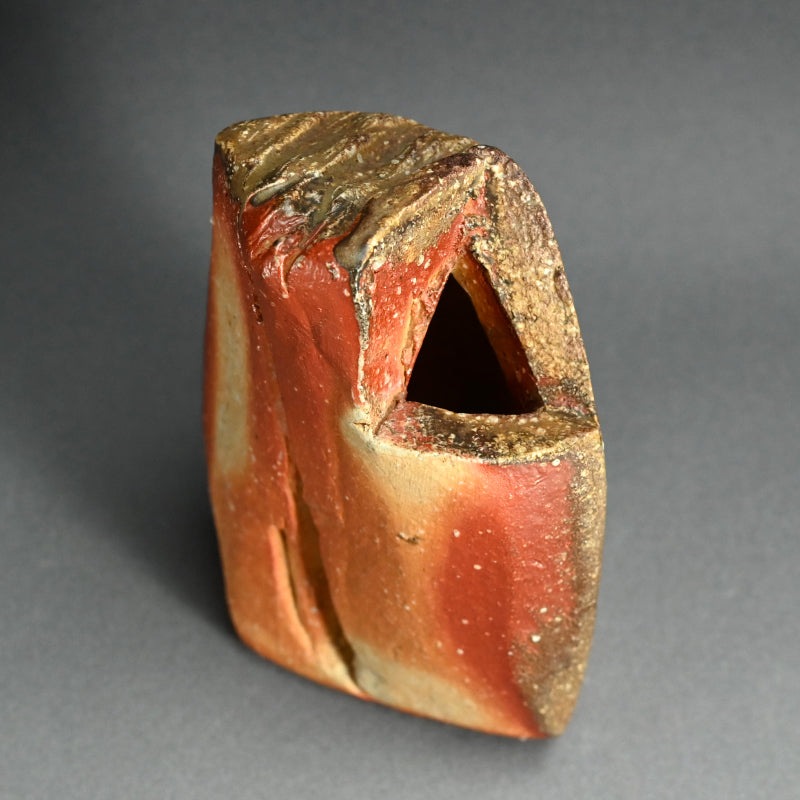 Fire Flower Iga Vase ー岸本 謙仁 "伊賀花入"