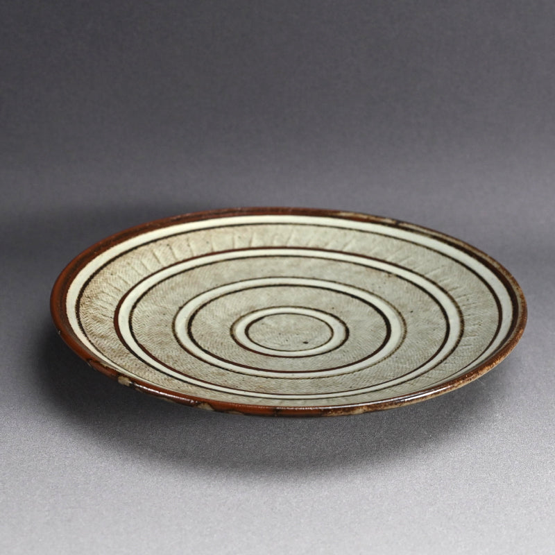 Large Platter by LNT ー島岡 達三 “地釉象嵌縄文皿”