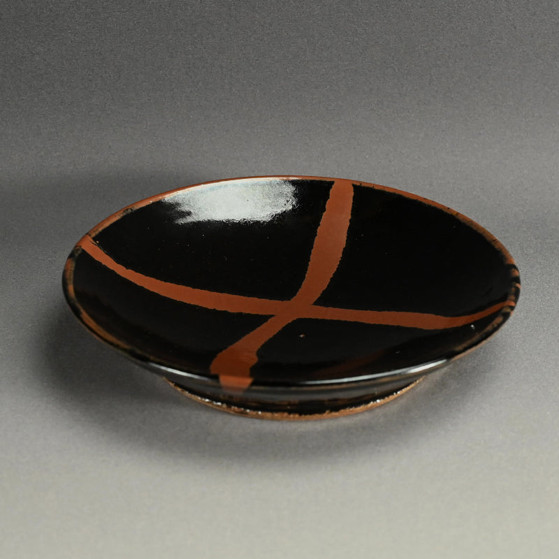 Essential Large Sabi-yu Plate by LNT ー浜田 庄司 “黒釉錆流描皿”
