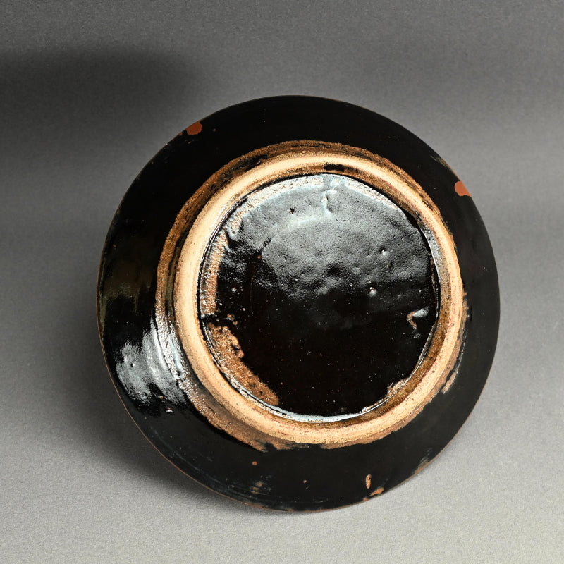 Essential Large Sabi-yu Plate by LNT ー浜田 庄司 “黒釉錆流描皿”