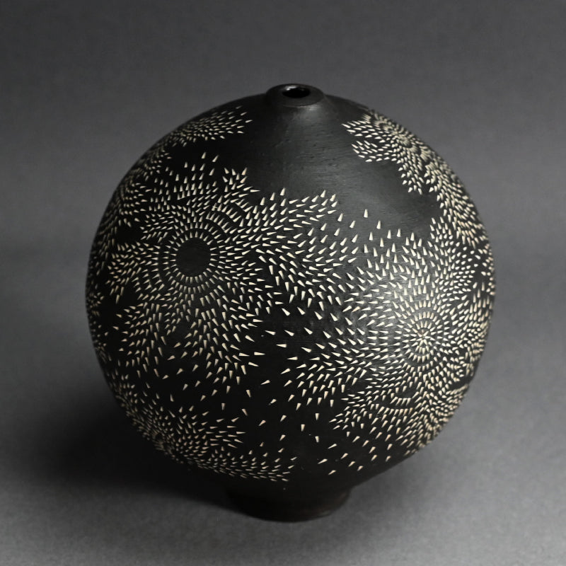 Contemporary Vase by important Female Artist ー北村 純子 “花入”