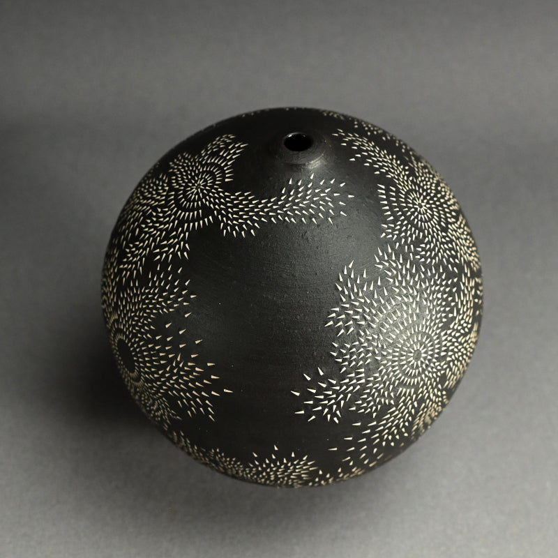 Contemporary Vase by important Female Artist ー北村 純子 “花入”