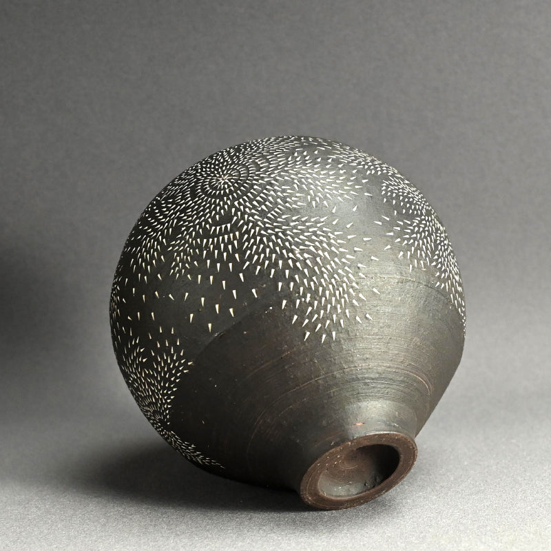 Contemporary Vase by important Female Artist ー北村 純子 “花入”