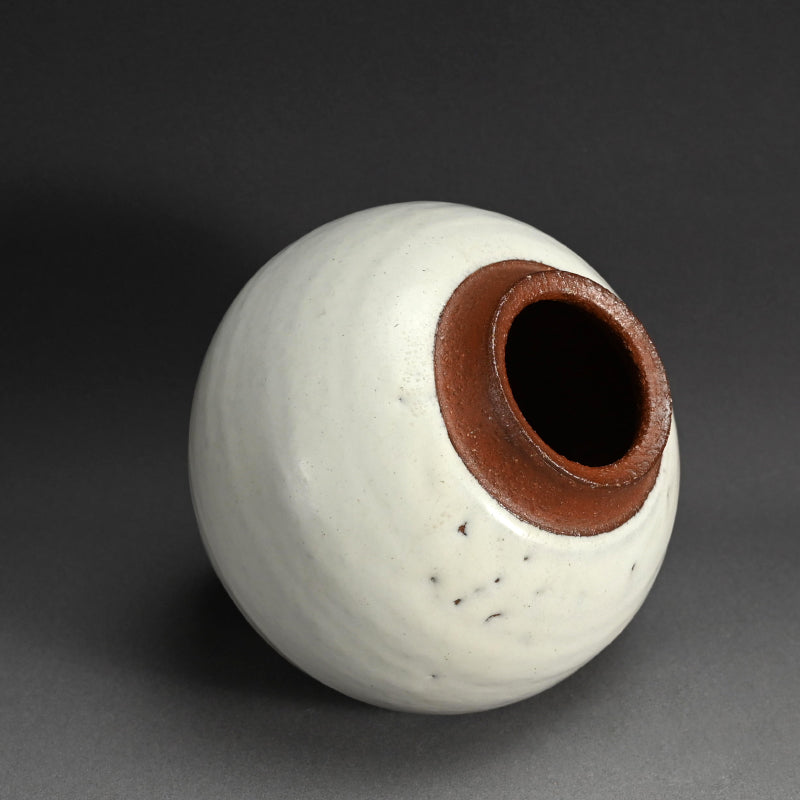 Hagi Vase ー三輪 栄造 “萩花入”