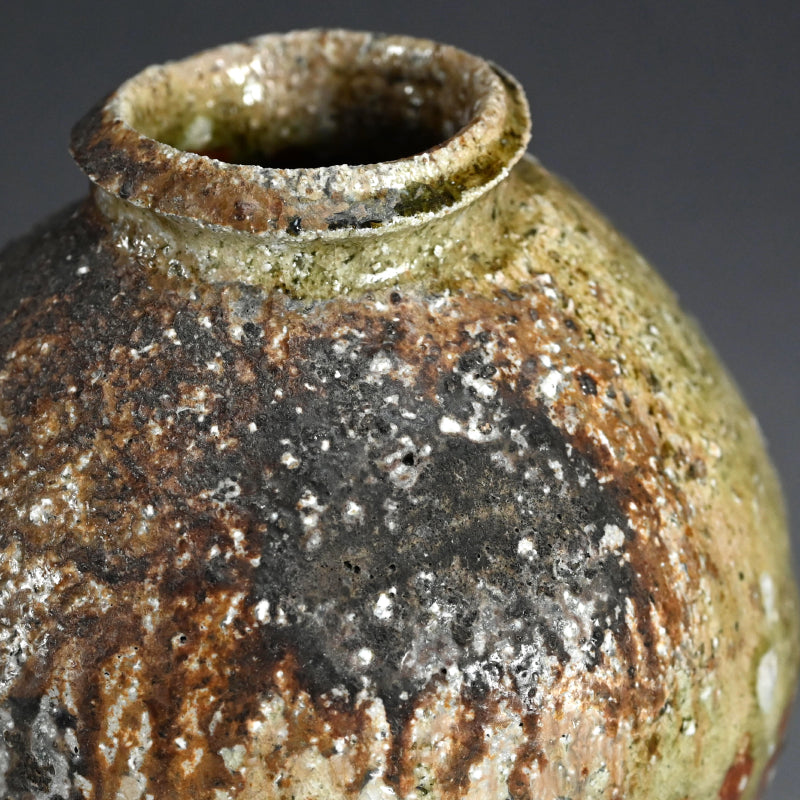Uzukumaru Tsubo ー辻村 塊 “蹲”