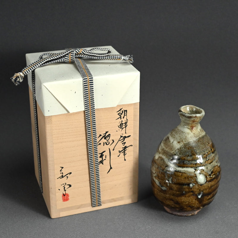 Chossen Karatsu Tokkuri ー新 学 “朝鮮唐津 徳利”