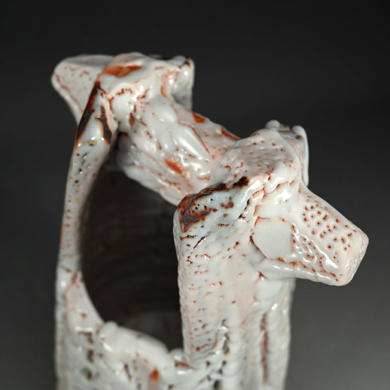 Stellar Shino Vase ー林 正太郎 “志野手桶花器”