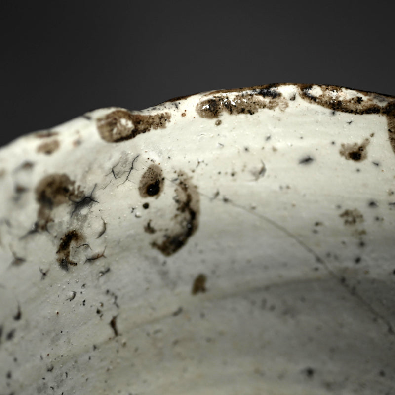 Smokey Black & White Chawan Tea Bowl ー鯉江 良二 “茶盌”