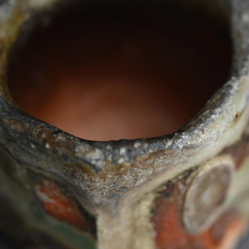 Ash Glazed Shinogi Iga Sake Set ー新 学 “伊賀 鎬徳利”、”伊賀 鎬五角ぐい呑”