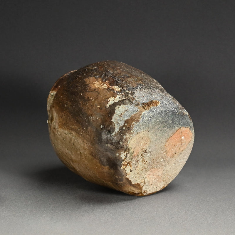 Shigaraki Uzukumaro Vase ー古谷 和也 “信楽 蹲”