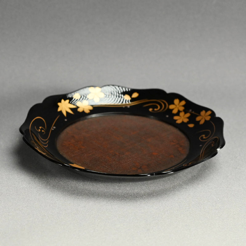 Gorgeous Lacquer Dish, Blossoms & Maple ー服部 峻昇 “春秋蒔絵 輪花盆”