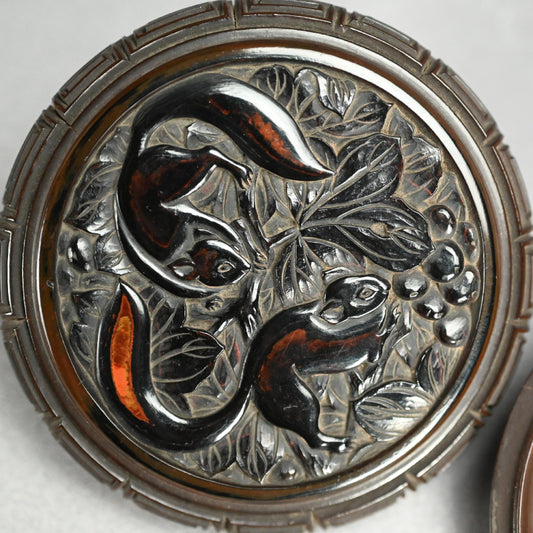 日本のアンティーク彫刻漆塗り香合香炉