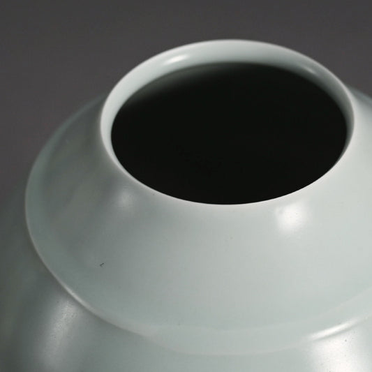 Seihakuji Vase ー深見 陶治