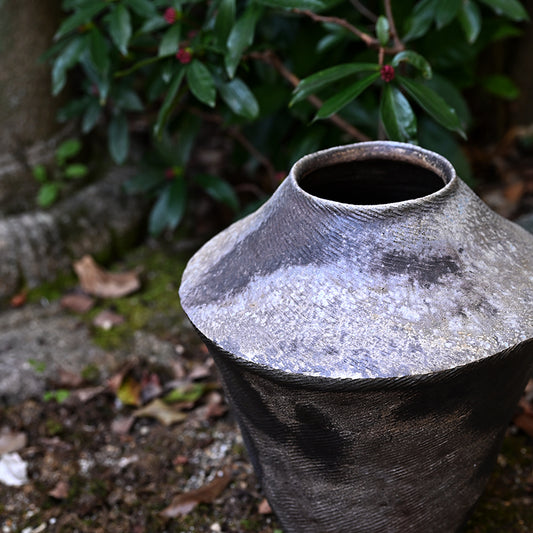 Powerful Earth Toned Tsubo ー土井 雅文 “窯変壷”