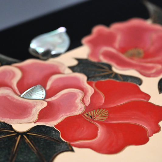 Mid-Century Lacquer Box ー泉 篤彦 "漆器立葵手箱"