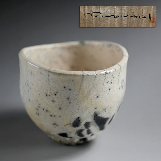 Shiro-Raku Chawan ー橋本 知成 “白楽筒茶碗”