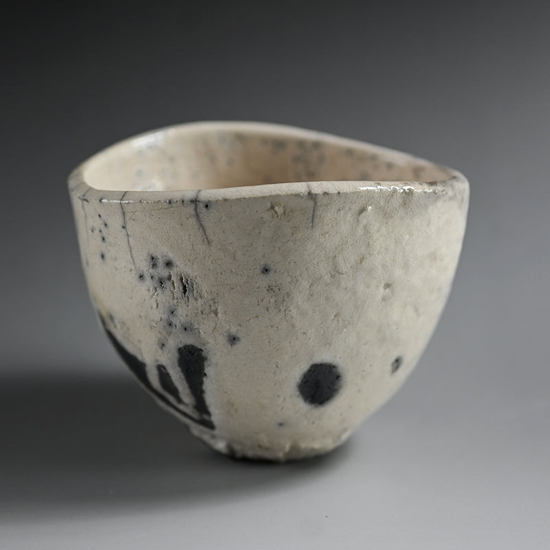 Shiro-Raku Chawan ー橋本 知成 “白楽筒茶碗”