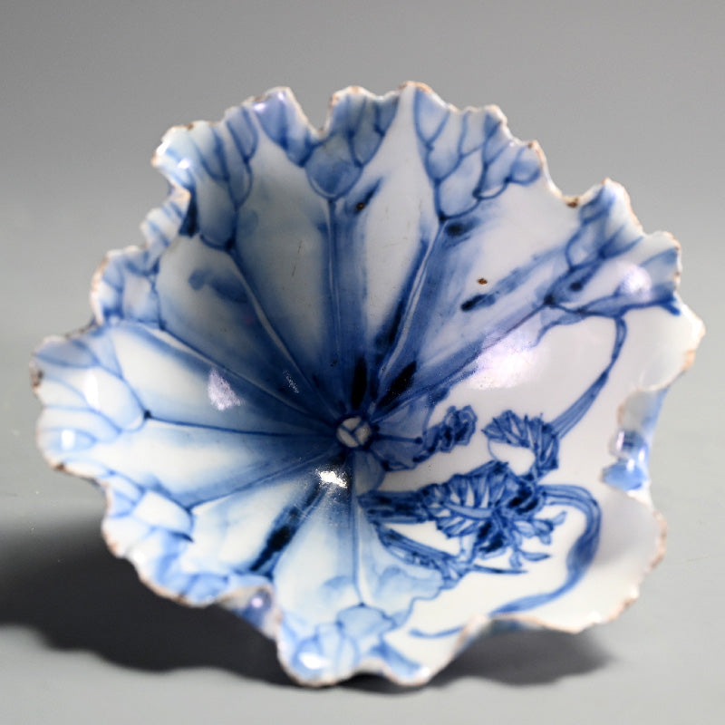 Blue & White Lotus leaf Bowl ー松月山 鸞亭