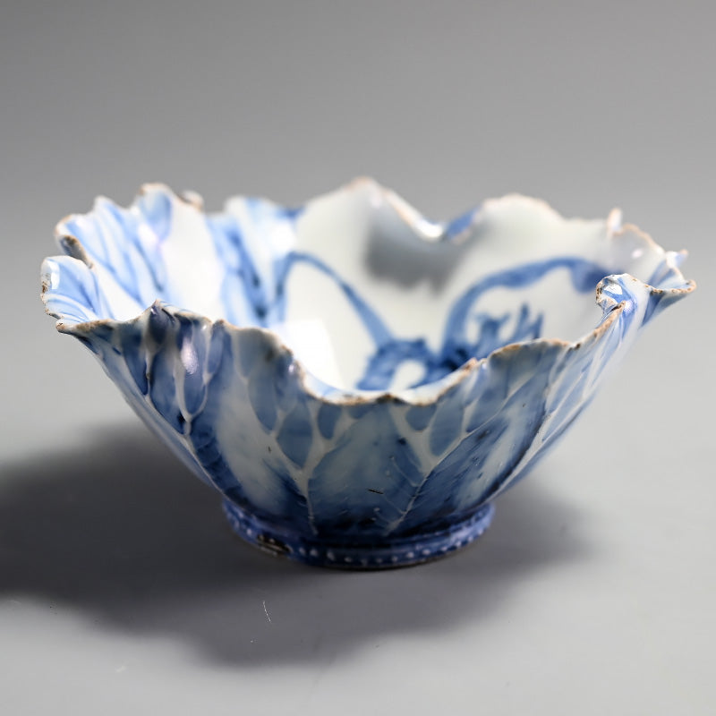 Blue & White Lotus leaf Bowl ー松月山 鸞亭