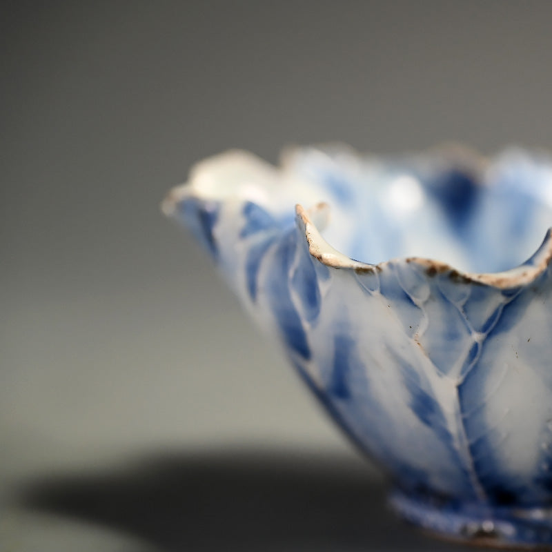 Blue & White Lotus leaf Bowl ー松月山 鸞亭