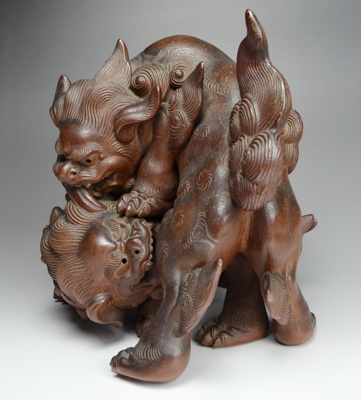 Antique Japanese Bizen Shishi Saikumono Object