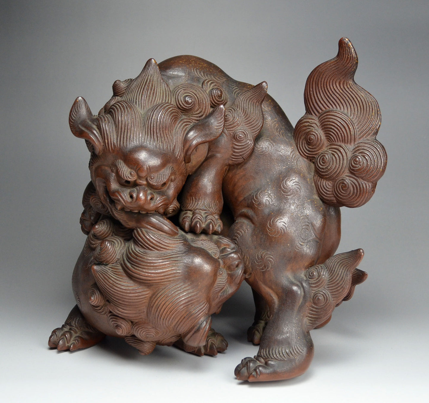 Antique Japanese Bizen Shishi Saikumono Object