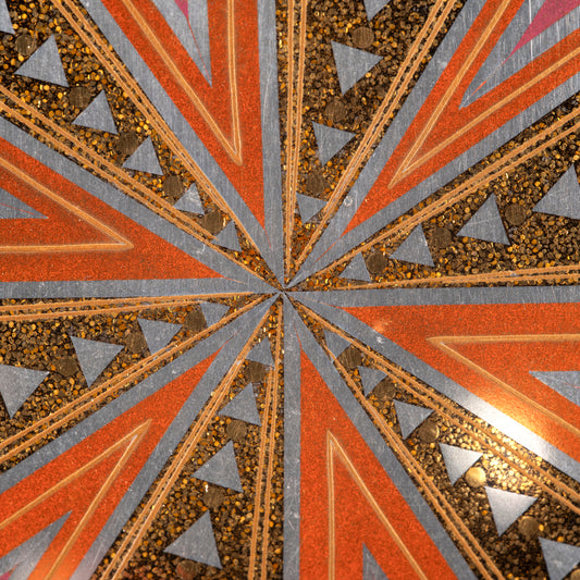 Glistening Geometric Lacquer Box ー服部 峻昇 “螺鈿飾箱 光彩”