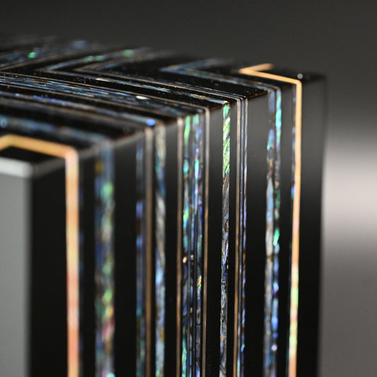 飾り箱 2012年 ー 岡田雄志 「螺鈿飾筥 輝縞」